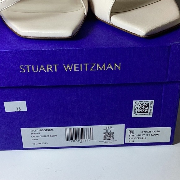 Tully Sandal (Women)
Stuart Weitzman
Women - Picture 12 of 12